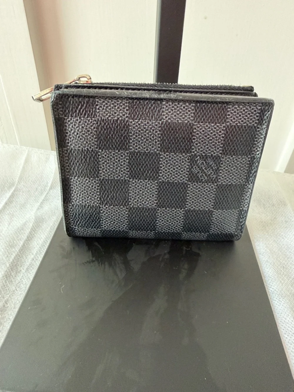 Louis Vuitton Damier Graphite Smart Wallet